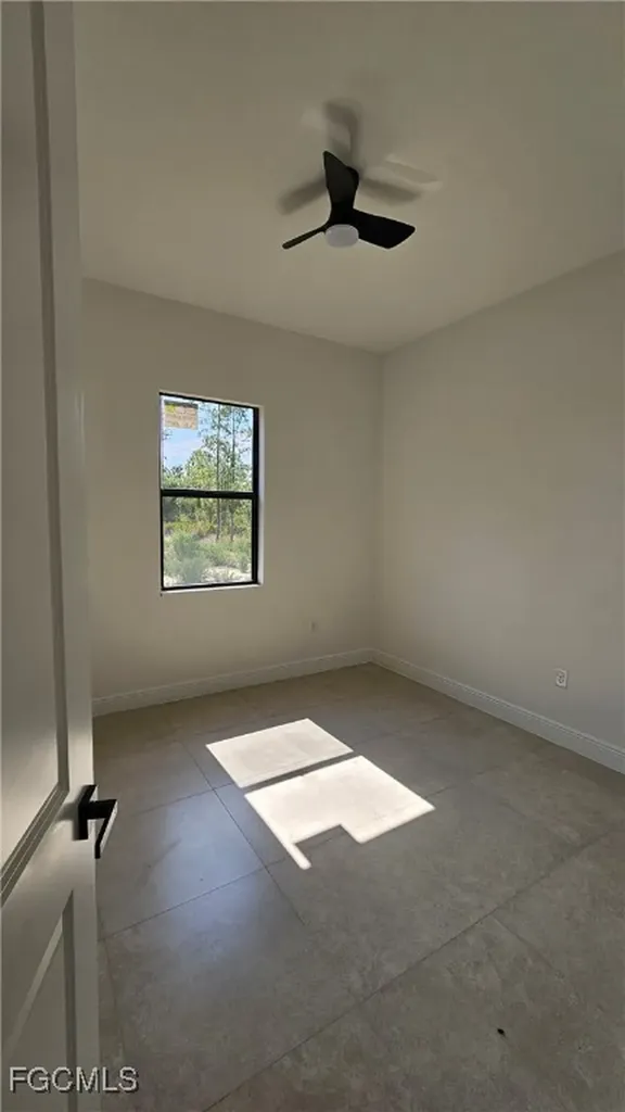812 Hibiscus Avenue Lehigh Acres FL 33972