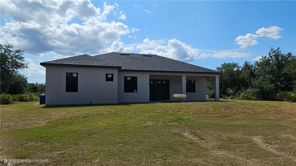 812 Hibiscus Avenue Lehigh Acres FL 33972