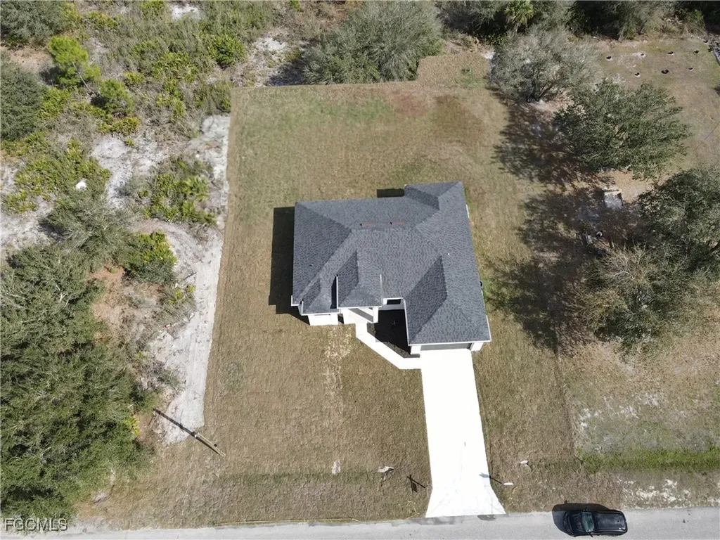 812 Hibiscus Avenue Lehigh Acres FL 33972