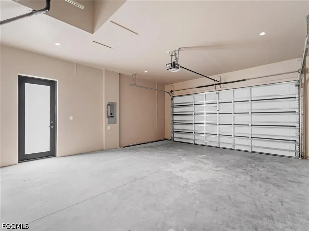 305 Diplomat Parkway E Cape Coral FL 33909