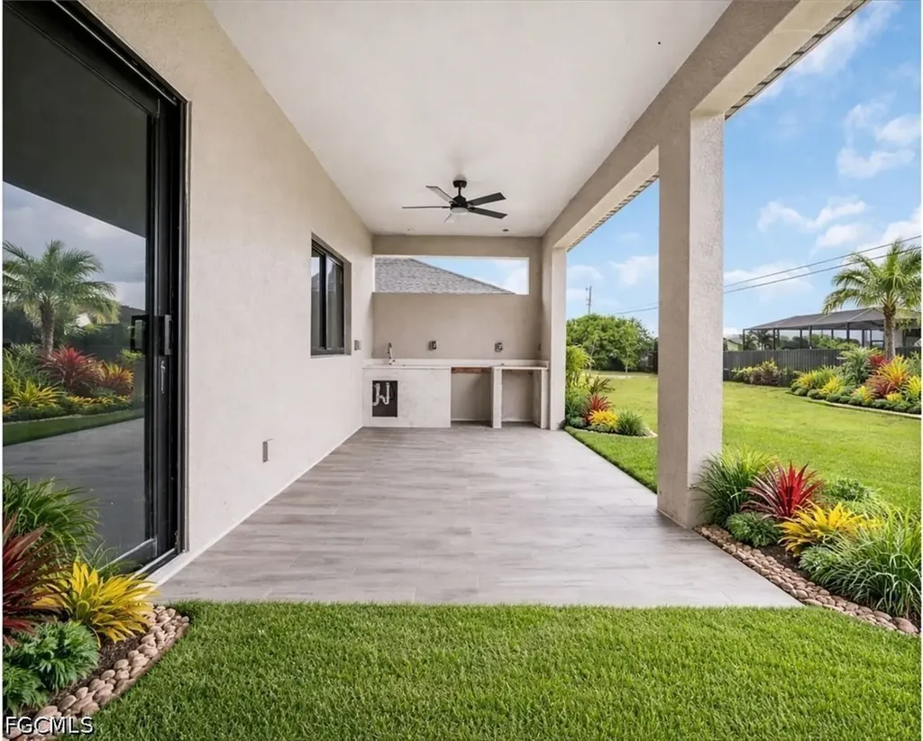 305 Diplomat Parkway E Cape Coral FL 33909