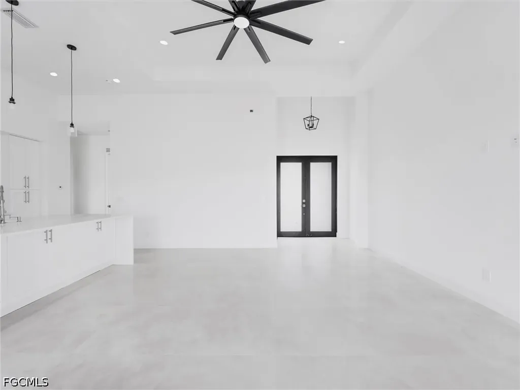 305 Diplomat Parkway E Cape Coral FL 33909