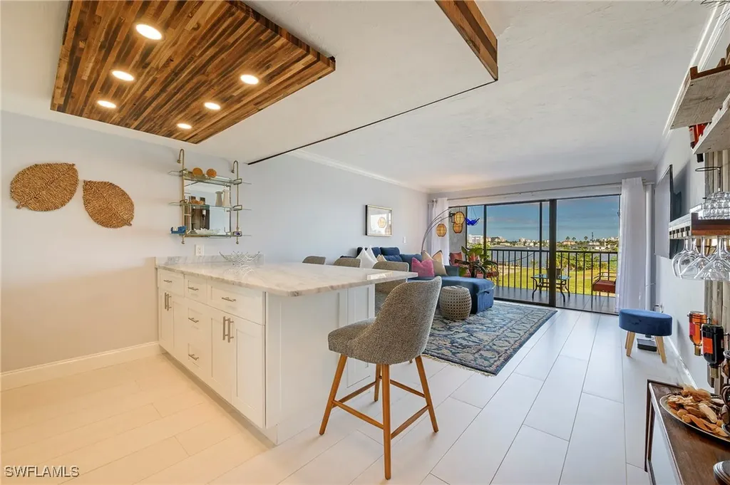 260 Southbay Drive Naples FL 34108