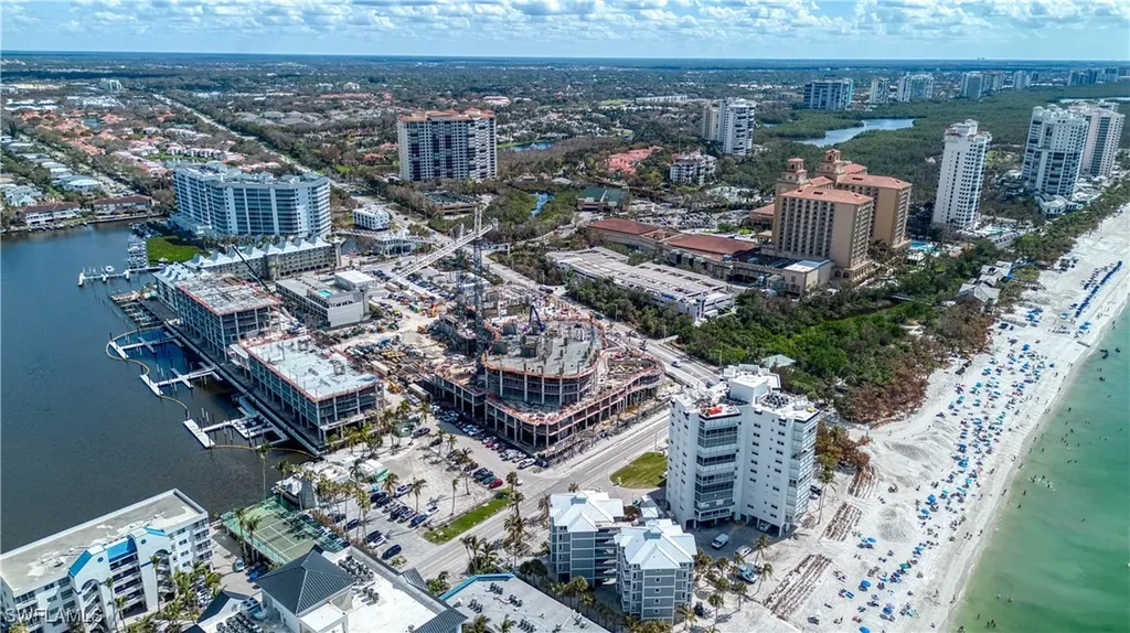 260 Southbay Drive Naples FL 34108