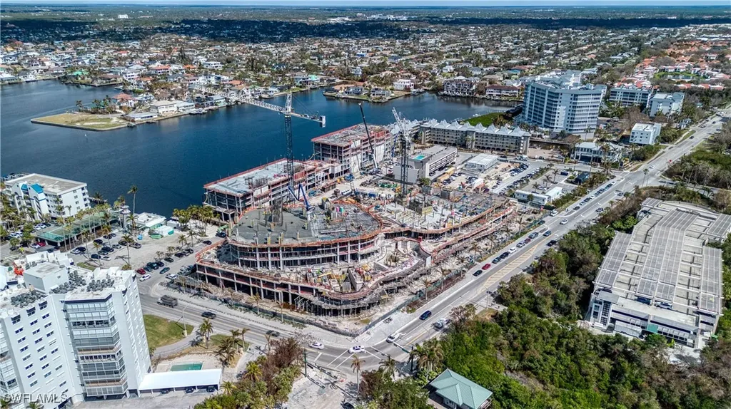 260 Southbay Drive Naples FL 34108