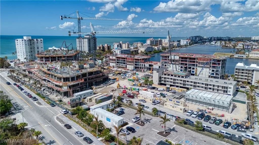 260 Southbay Drive Naples FL 34108