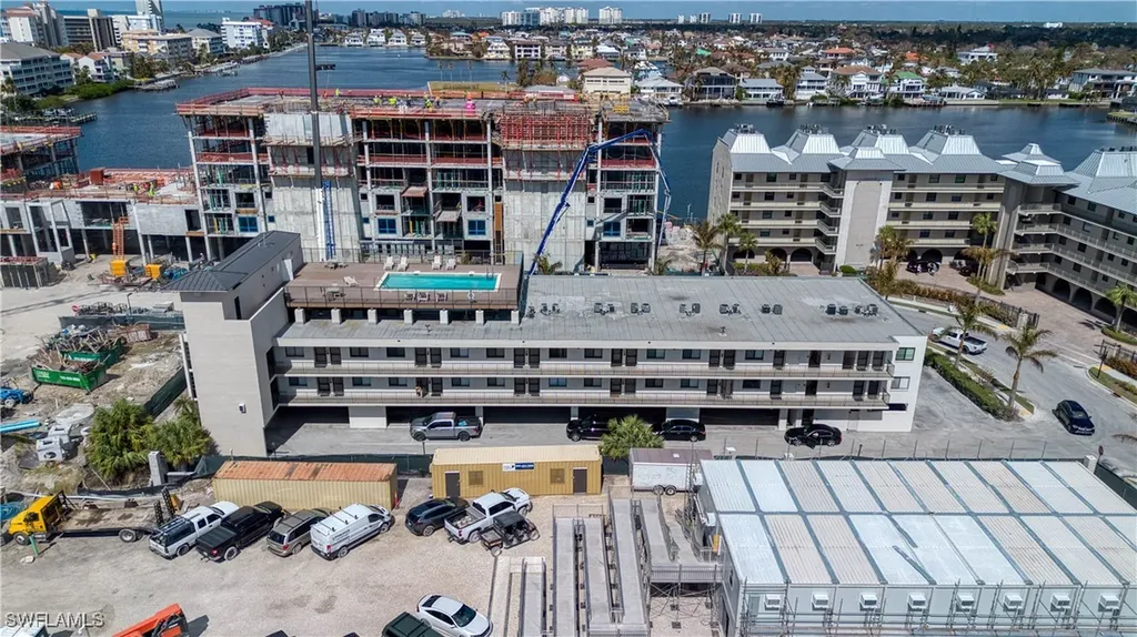 260 Southbay Drive Naples FL 34108