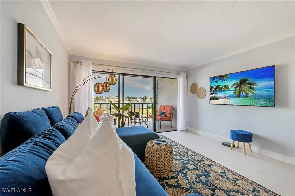 260 Southbay Drive Naples FL 34108