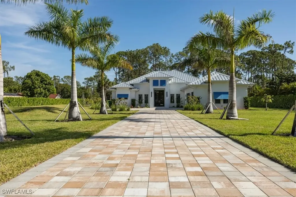 6145 Sea Grass Lane Naples FL 34116