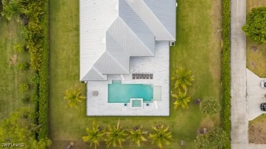 6145 Sea Grass Lane Naples FL 34116