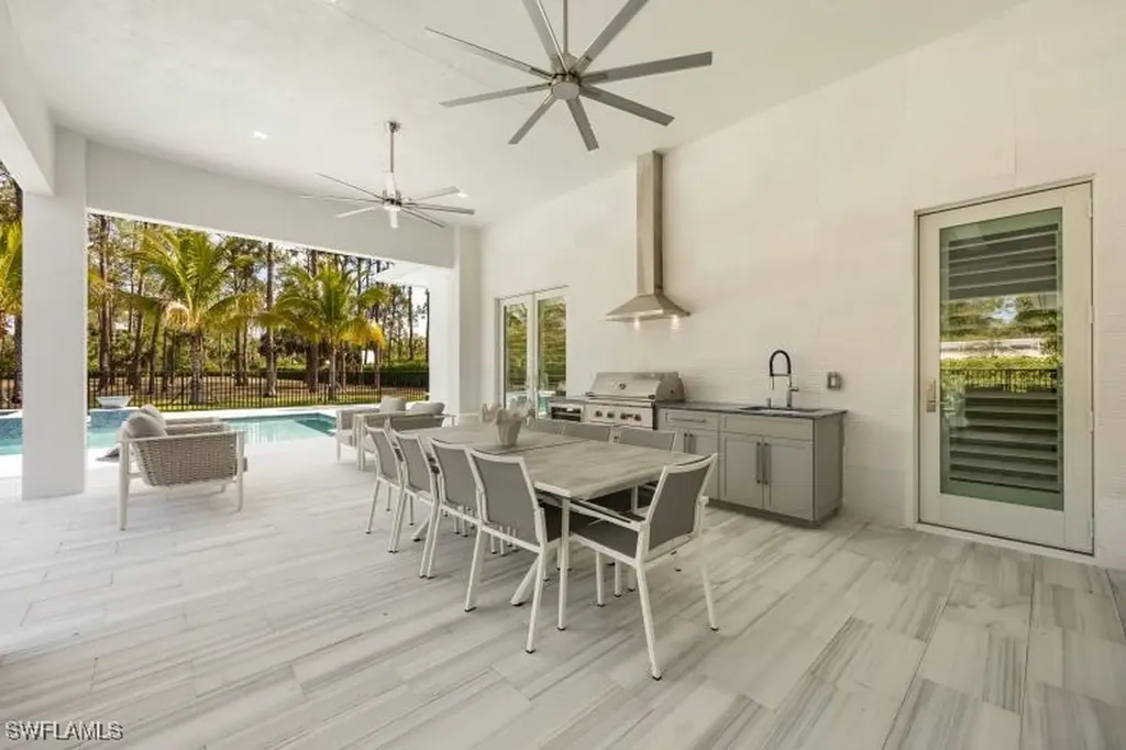 6145 Sea Grass Lane Naples FL 34116