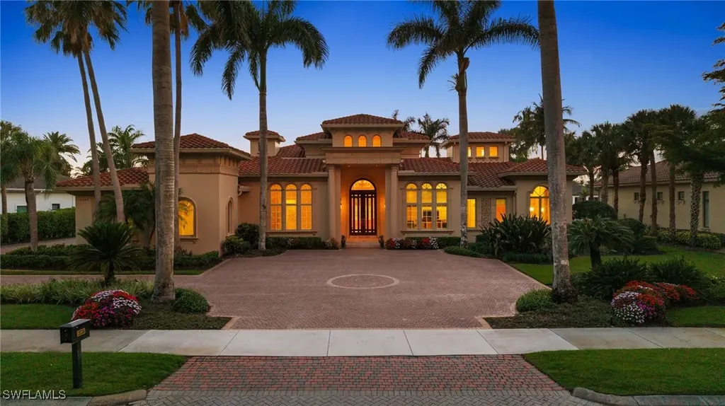 6387 Highcroft Drive Naples FL 34119