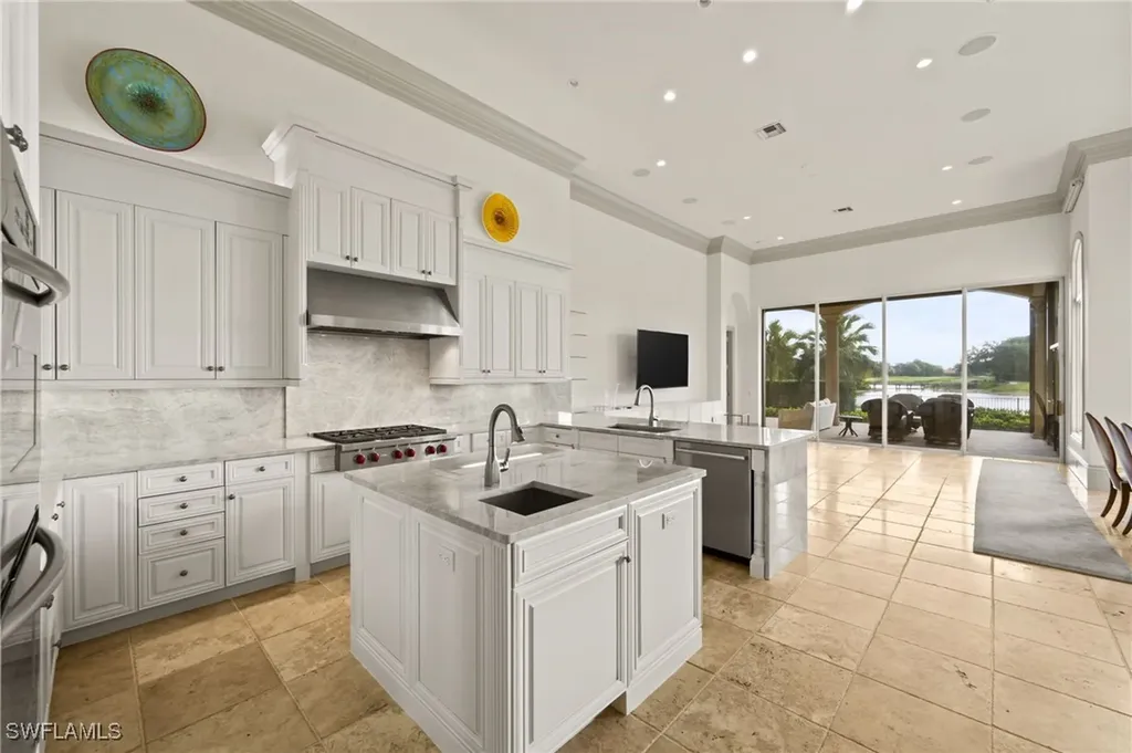 6387 Highcroft Drive Naples FL 34119