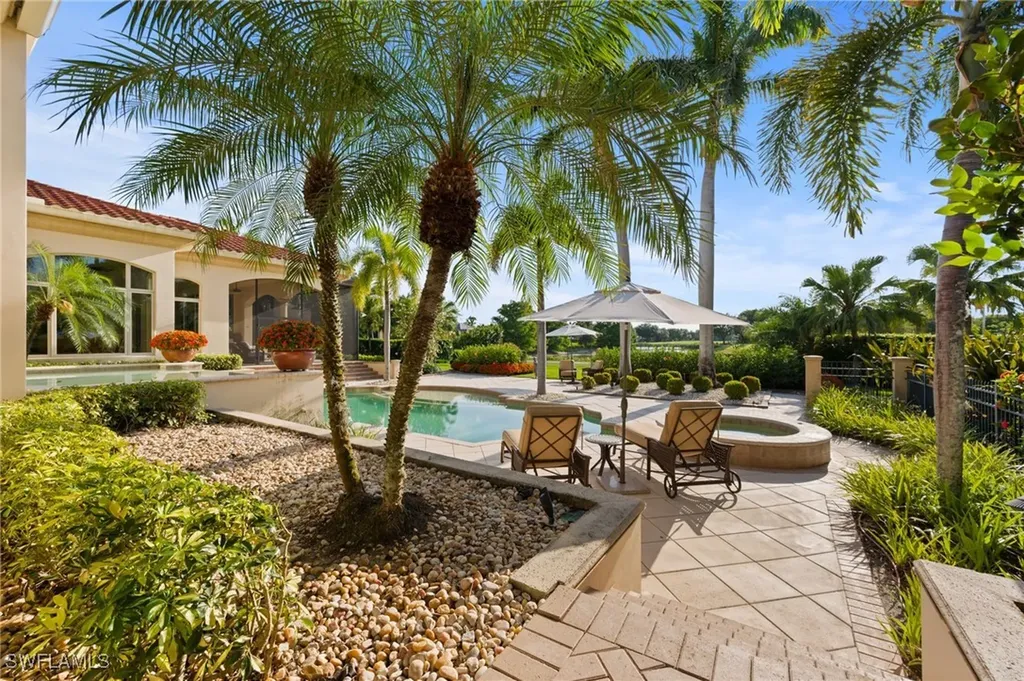 6387 Highcroft Drive Naples FL 34119