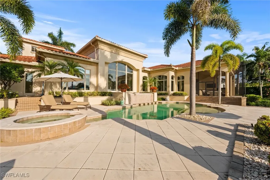 6387 Highcroft Drive Naples FL 34119