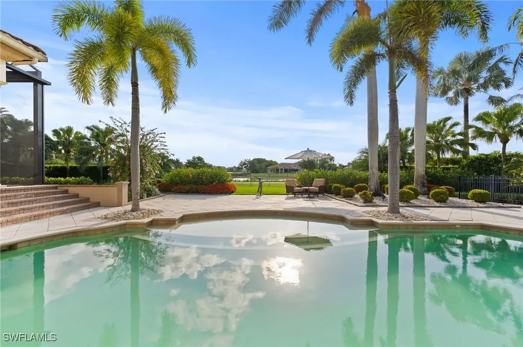 6387 Highcroft Drive Naples FL 34119