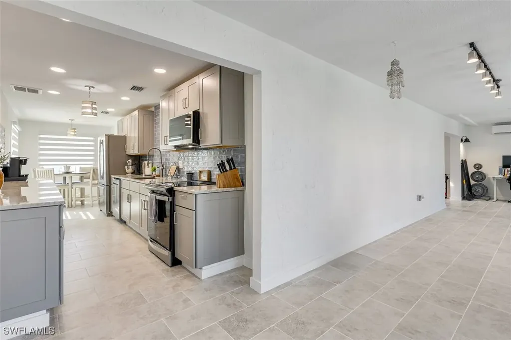 179 Hibiscus Drive Fort Myers Beach FL 33931