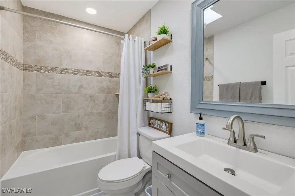 179 Hibiscus Drive Fort Myers Beach FL 33931