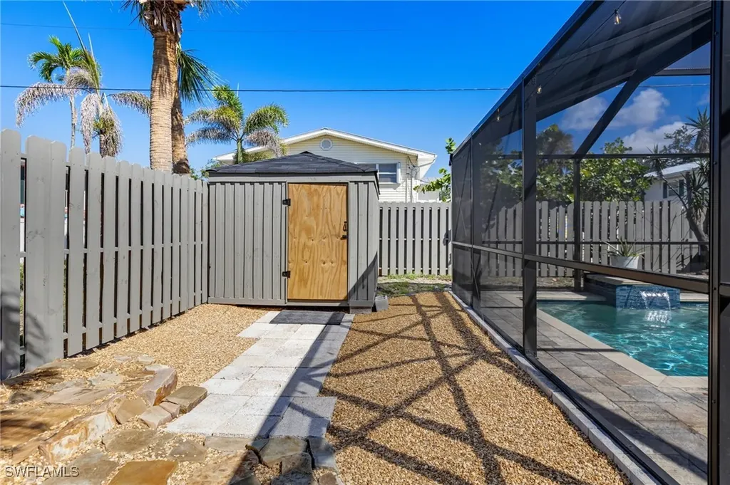 179 Hibiscus Drive Fort Myers Beach FL 33931