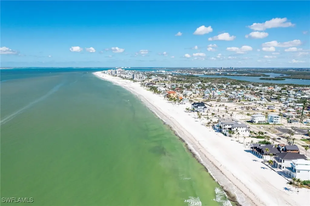 179 Hibiscus Drive Fort Myers Beach FL 33931