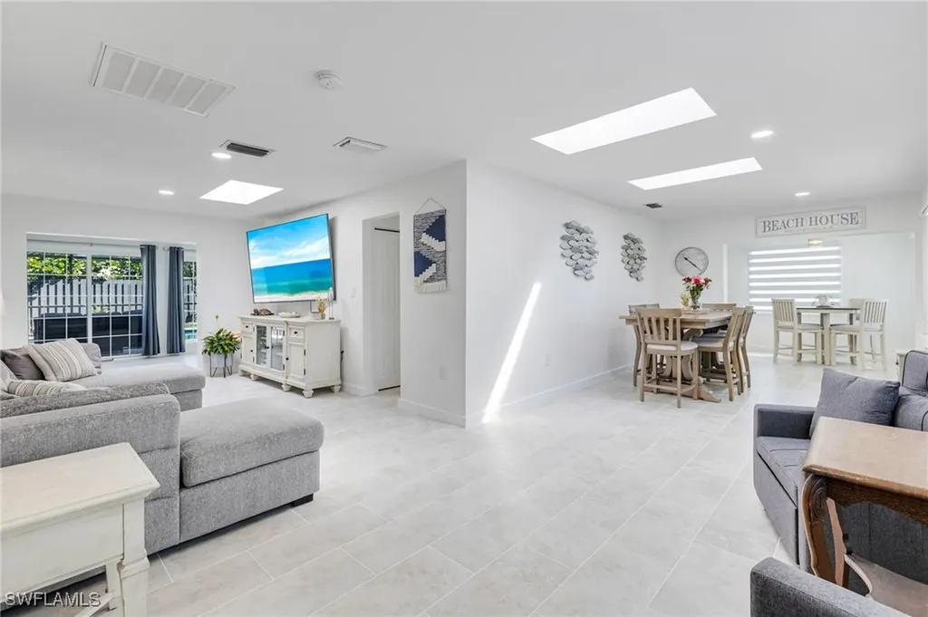 179 Hibiscus Drive Fort Myers Beach FL 33931