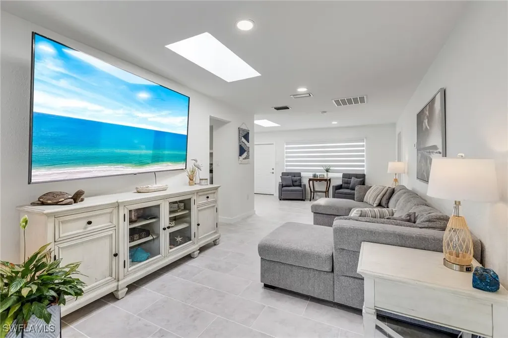 179 Hibiscus Drive Fort Myers Beach FL 33931