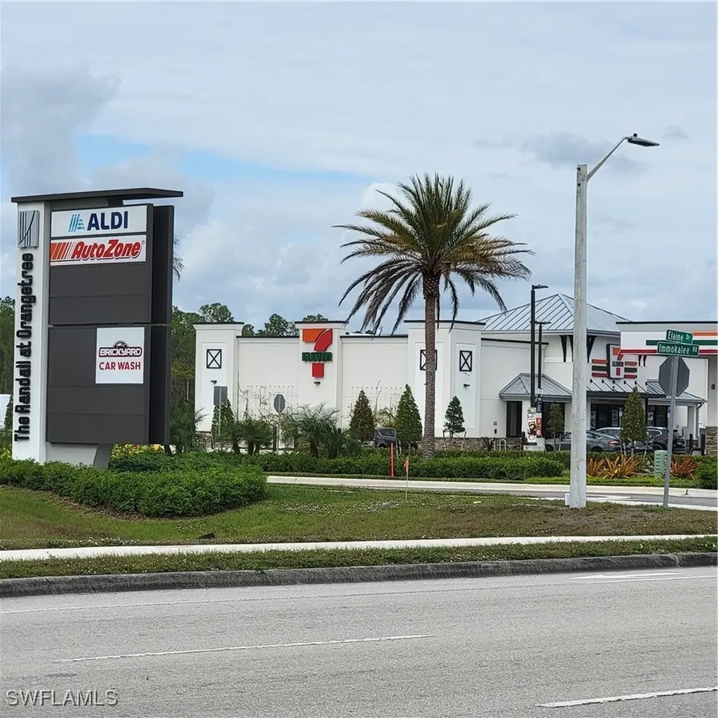 3011 2nd Street NE Naples FL 34120