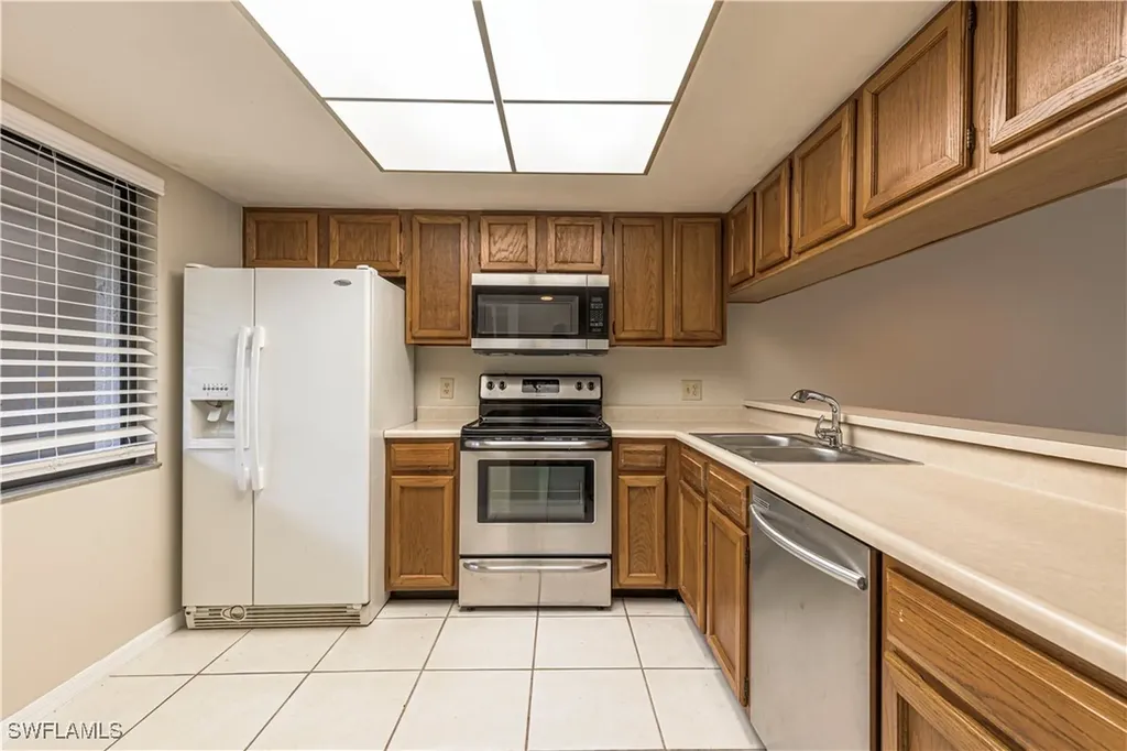 5825 Rattlesnake Hammock Road Naples FL 34113