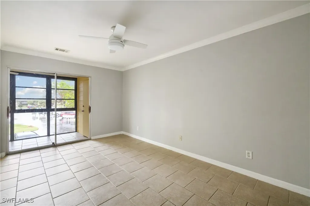 8121 S Woods Circle Fort Myers FL 33919