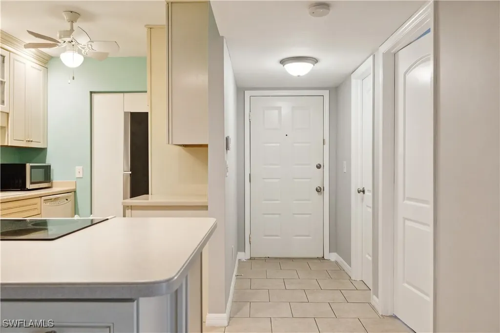 8121 S Woods Circle Fort Myers FL 33919