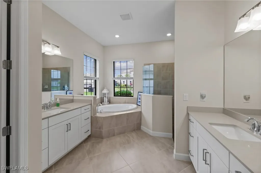 11698 Canopy Loop Fort Myers FL 33913