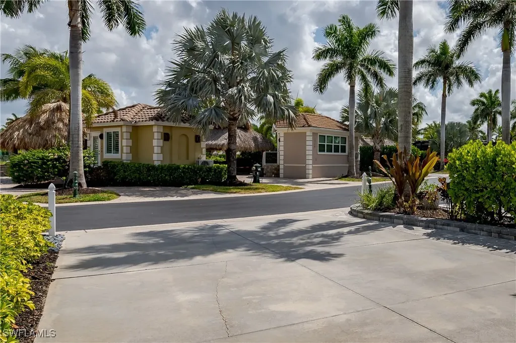 13439 Snook Circle Naples FL 34114