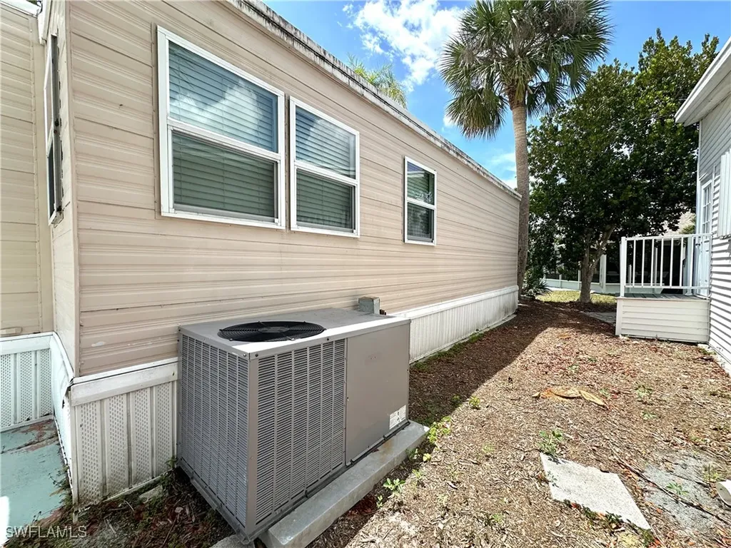 10740 Everglades Kite Circle Estero FL 33928