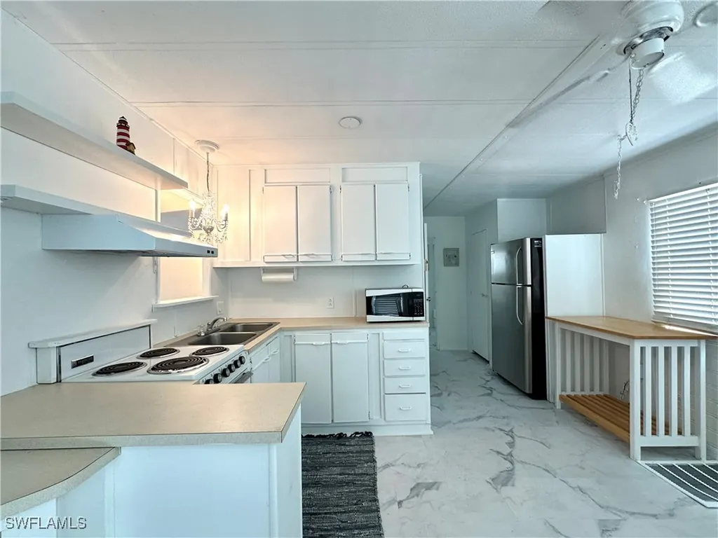 10740 Everglades Kite Circle Estero FL 33928