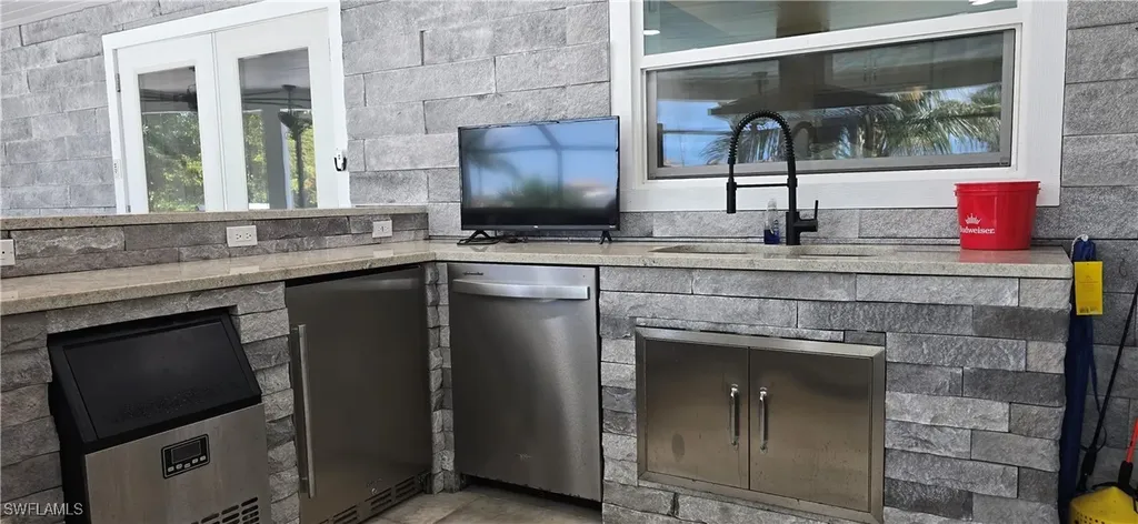 1610 Cornwallis Parkway Cape Coral FL 33904