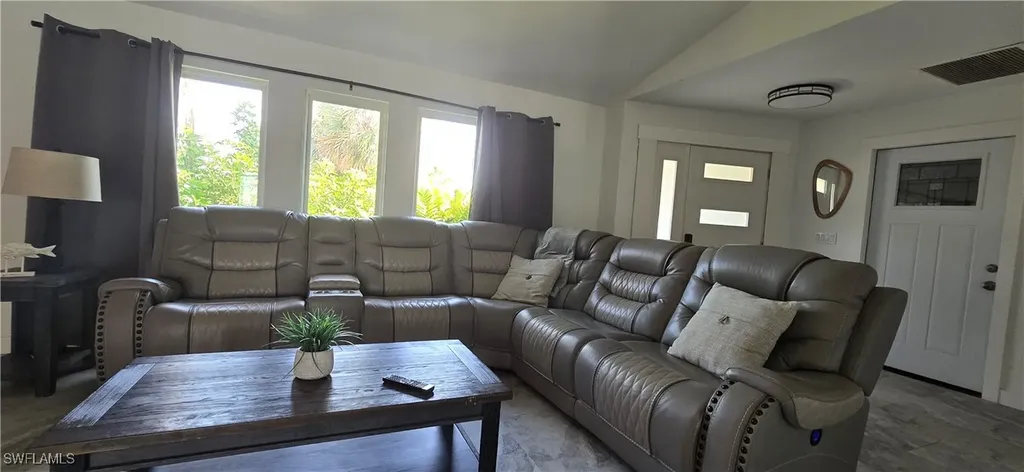 1610 Cornwallis Parkway Cape Coral FL 33904