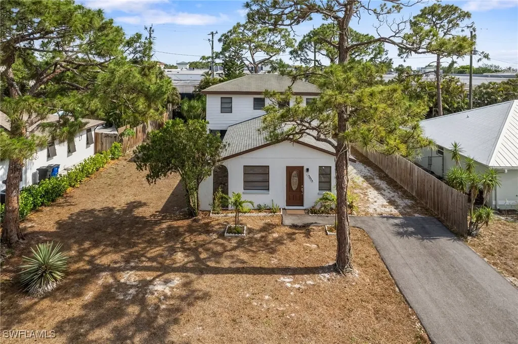 9025 Somerset Lane Bonita Springs FL 34135