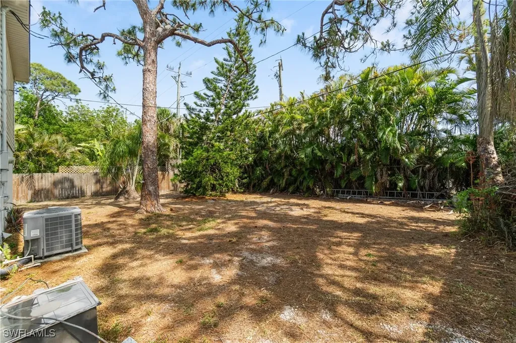 9025 Somerset Lane Bonita Springs FL 34135