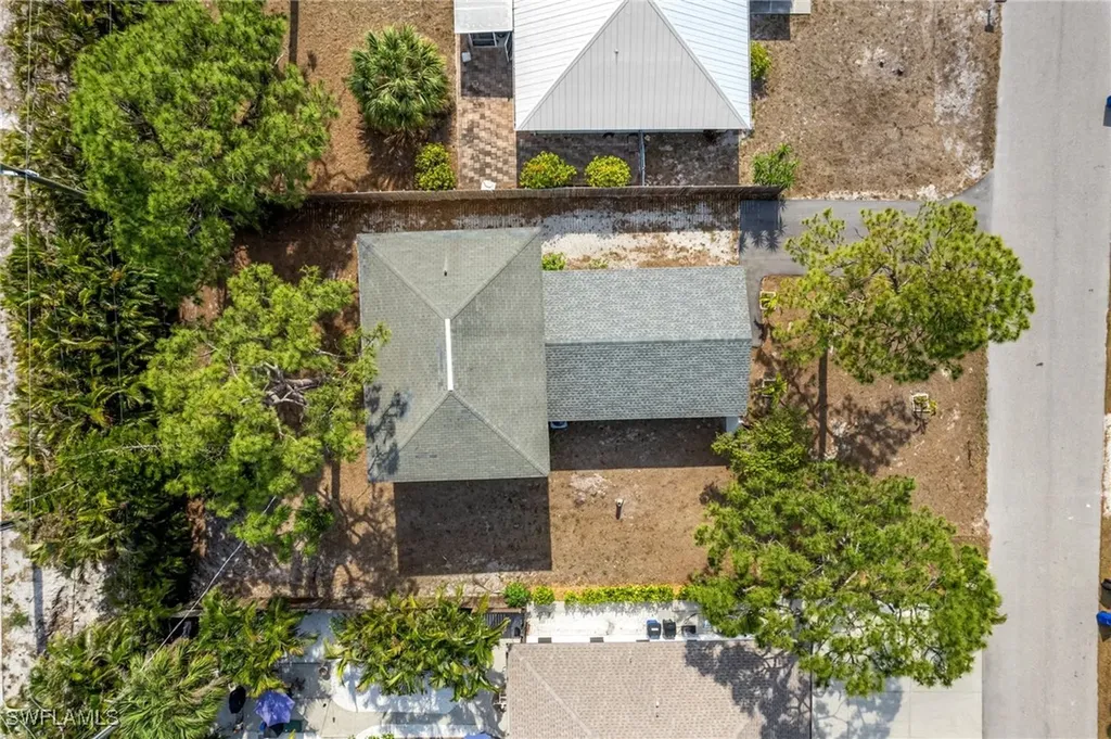 9025 Somerset Lane Bonita Springs FL 34135