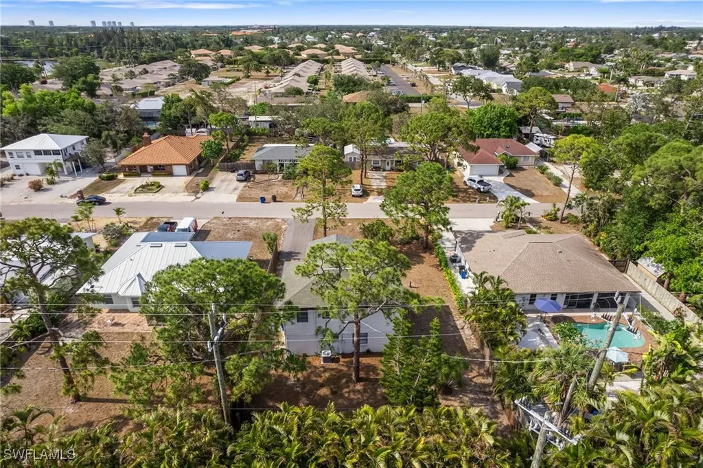 9025 Somerset Lane Bonita Springs FL 34135