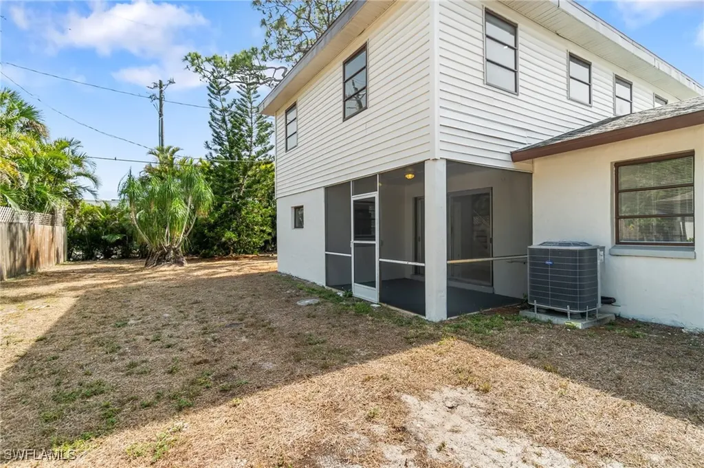 9025 Somerset Lane Bonita Springs FL 34135