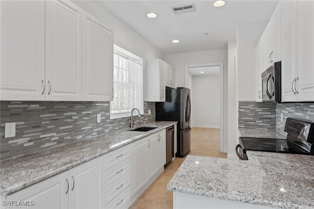 3950 Deer Crossing Court Naples FL 34114