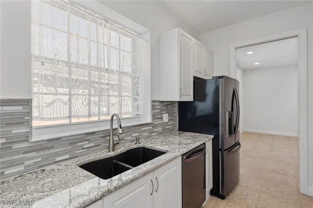 3950 Deer Crossing Court Naples FL 34114