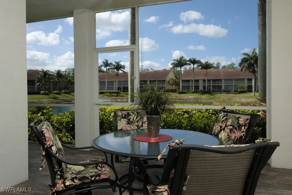 2386 Magnolia Avenue Naples FL 34112