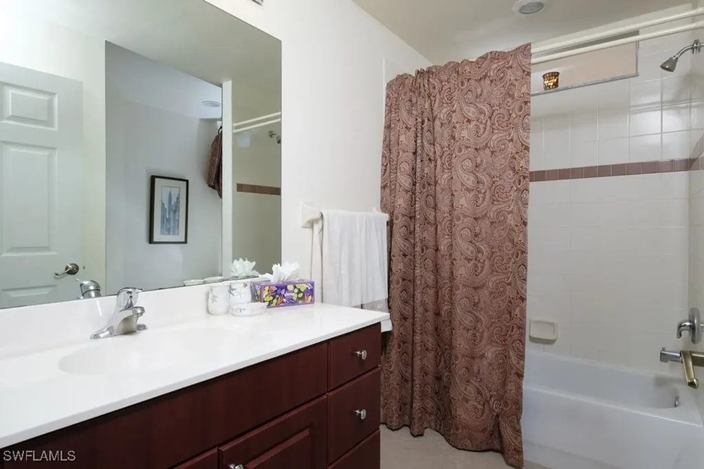 2386 Magnolia Avenue Naples FL 34112