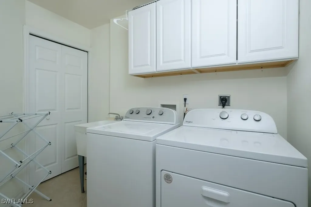 2386 Magnolia Avenue Naples FL 34112