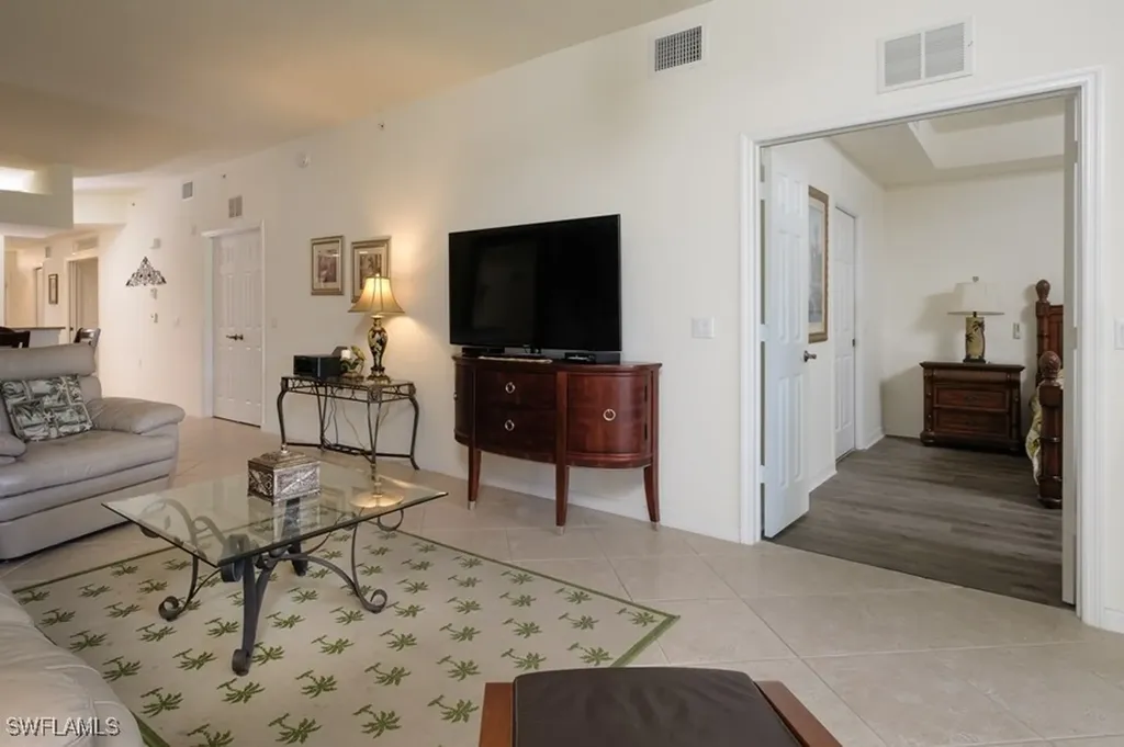 2386 Magnolia Avenue Naples FL 34112