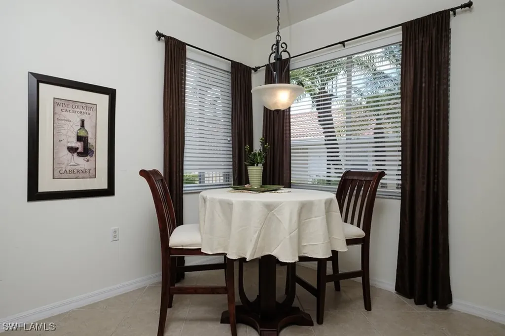 2386 Magnolia Avenue Naples FL 34112