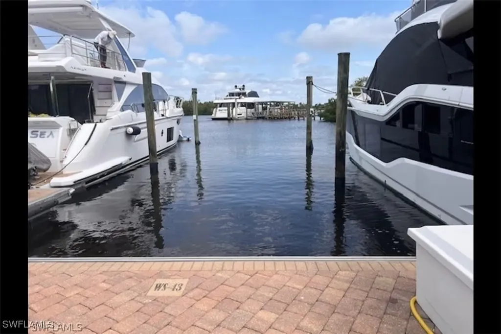 14030 Mcgregor Boulevard Cape Coral FL 33908