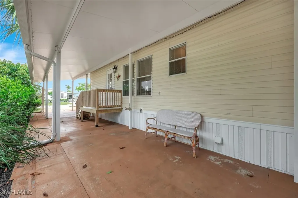 524 Menton Lane Naples FL 34112